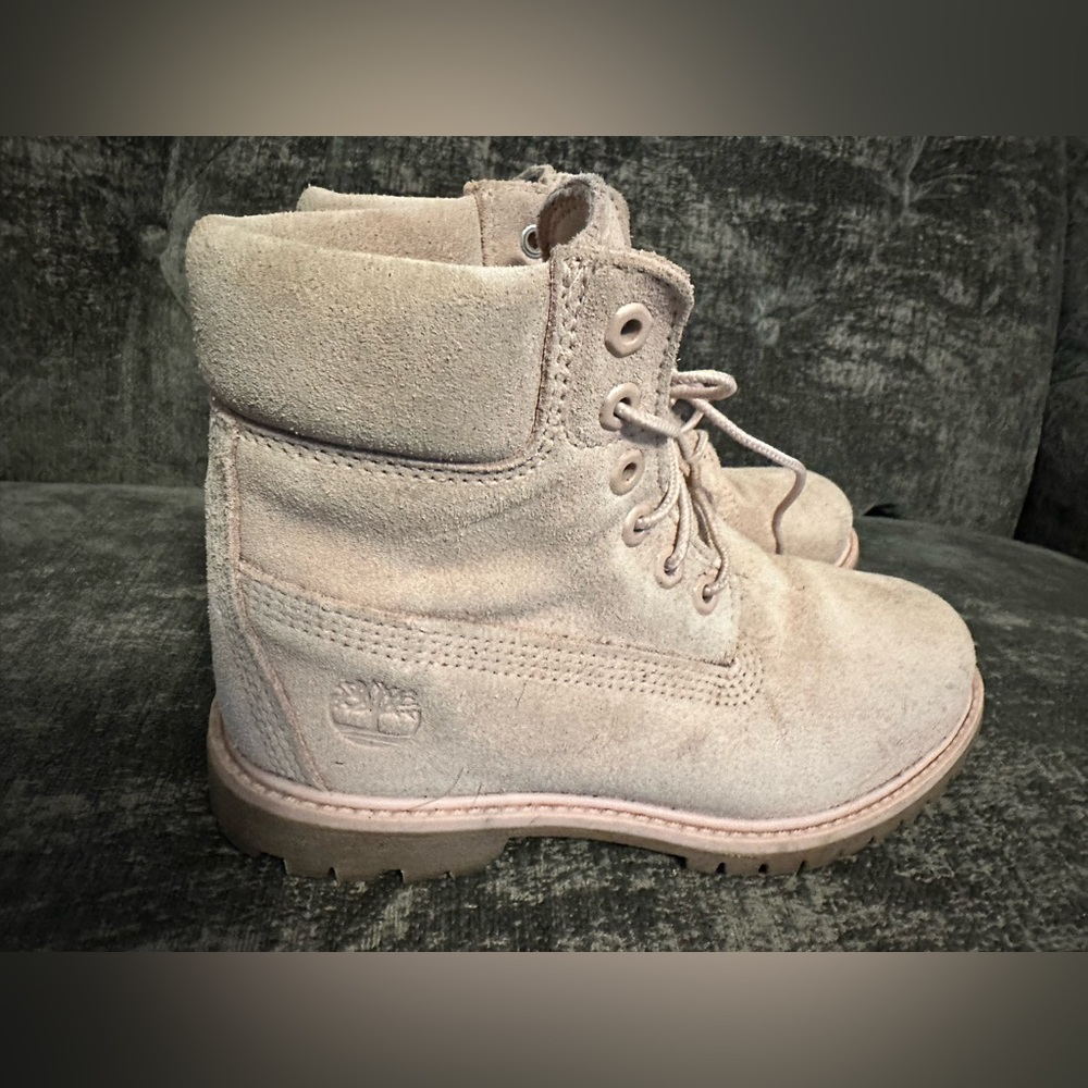Blush pink suede timberlands size 6
